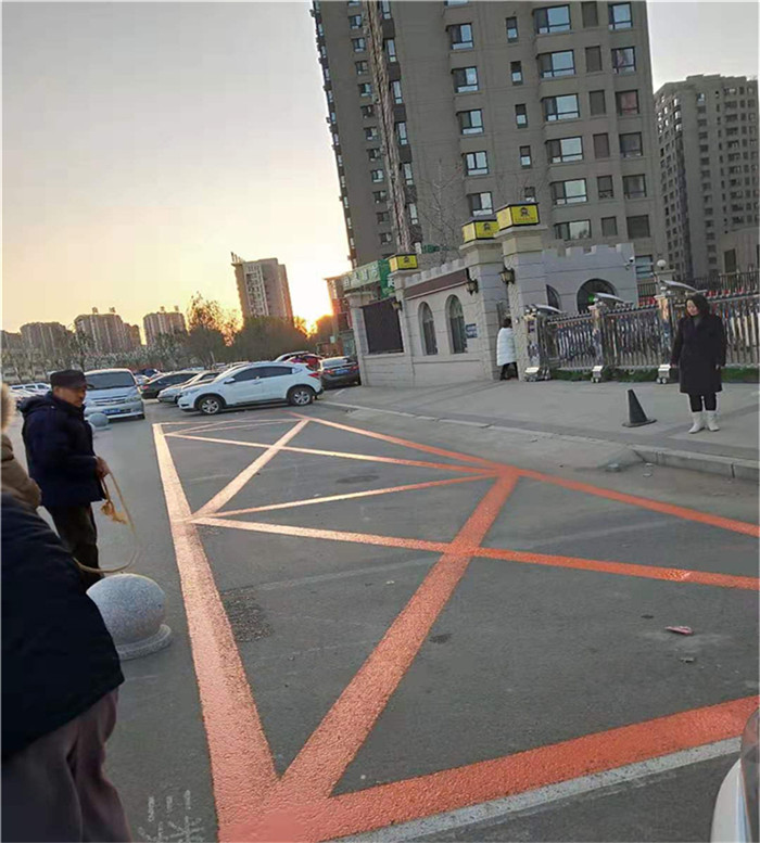 国际香槟幼儿园门前施工