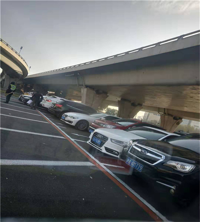 沈阳市二环桥下