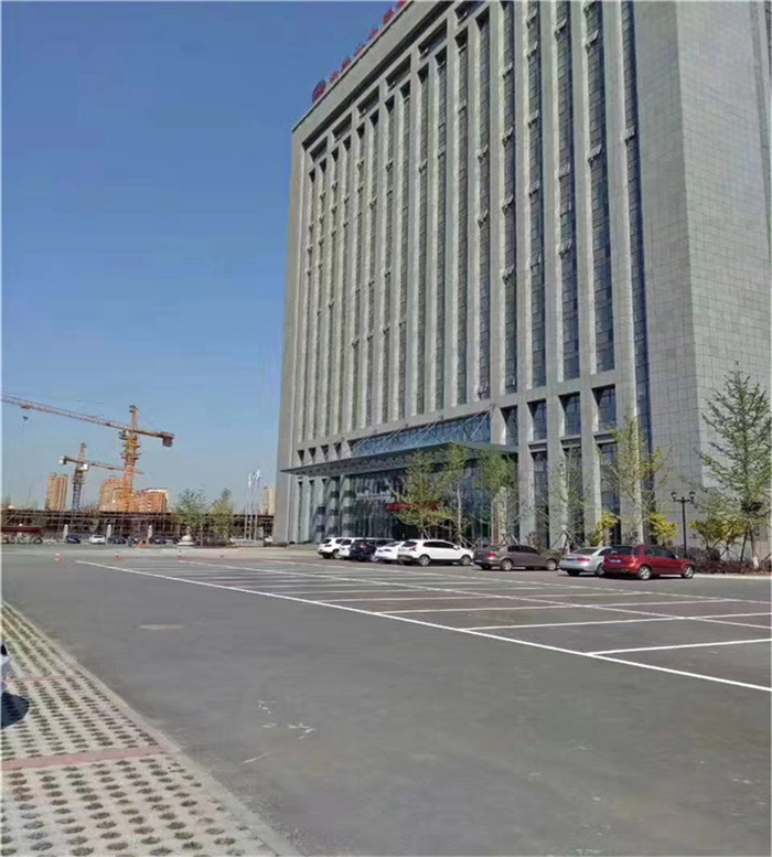 某企业单位院内施工