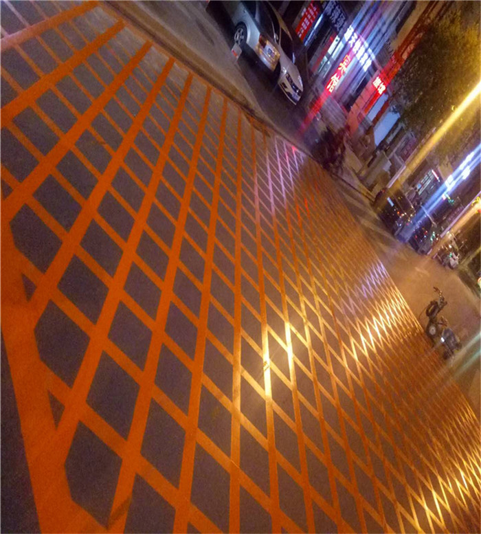 沈河区交警大队正门口