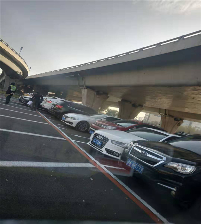 沈阳市二环桥下