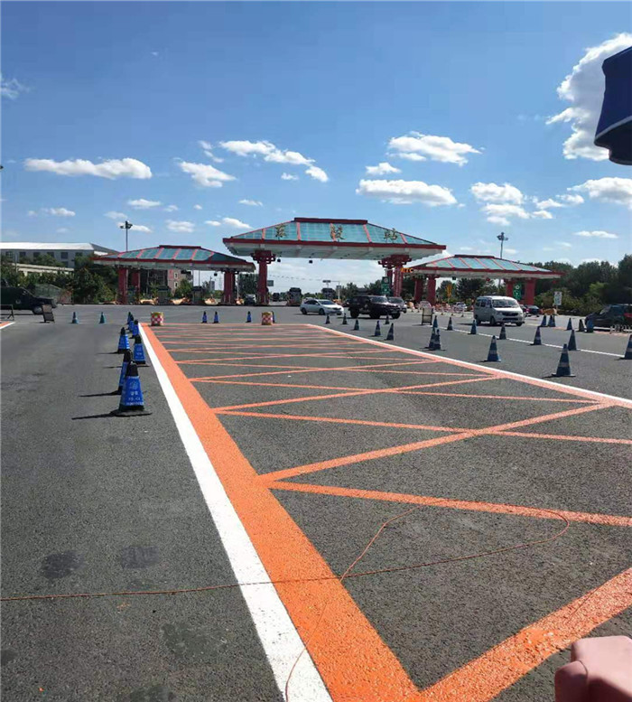 东陵高速口收费站